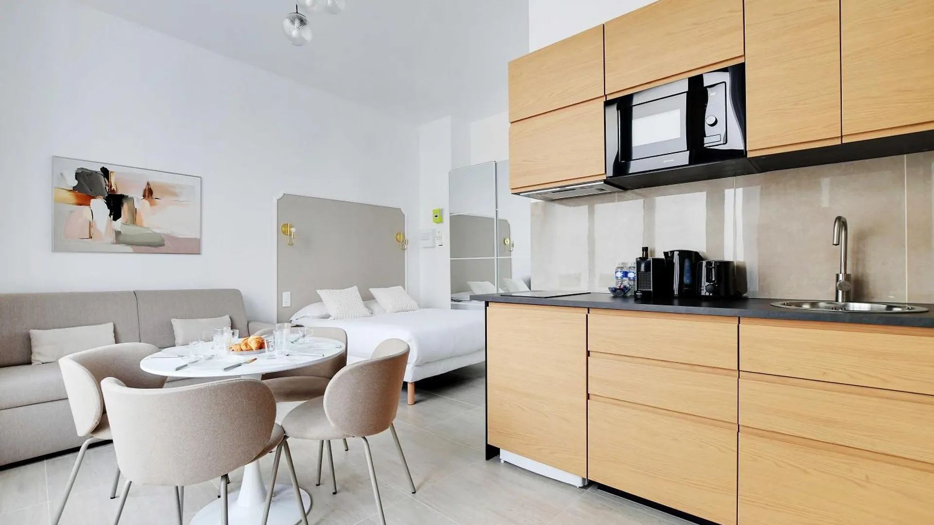 Vakantiehuis Studio Moderne - Ac- 4P- Champ-De-Mars Parijs